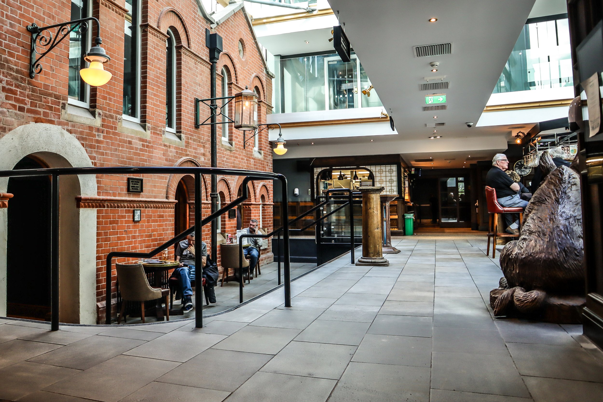 Keavan’s Port – J D Wetherspoon - Photo 13